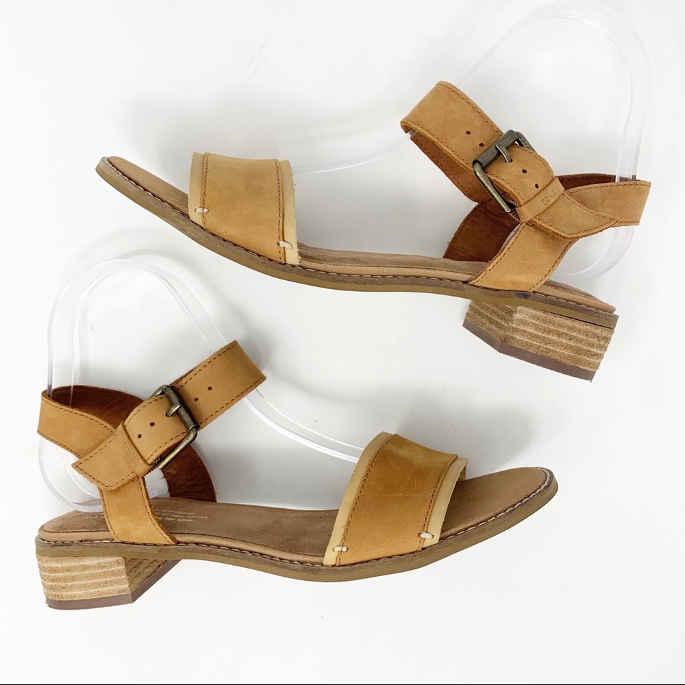 Toms Camilia Low Heel Tan Leather Sandals Sz 8